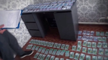 Үйсіздерді іздеп, карта үшін ақша төлеген: Оралда қылмыстық схема әшкере болды