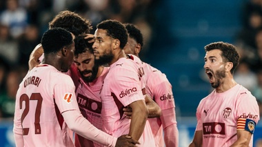Бывший тренер "Барселоны" отверг предложение 6-кратного чемпиона