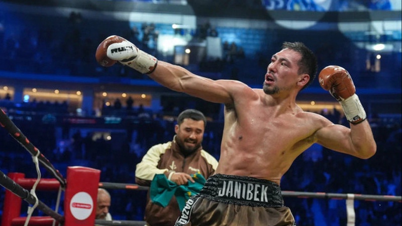 Алимханулы принял официальное решение по бою с чемпионом мира