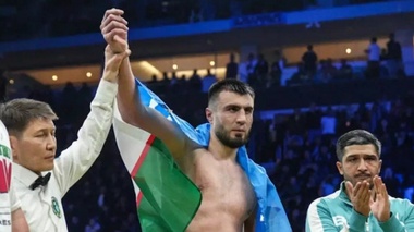 "Дәу өзбек" лақап атты Джалолов дәу британиялықпен айқасады