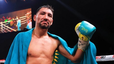 WBO назначила Алимханулы нового соперника на бой за титул чемпиона мира