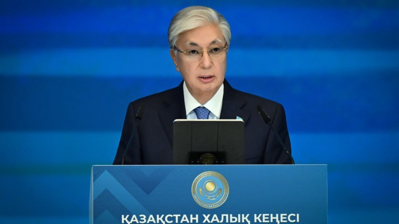 Халықтың ой-пікірін, талап-тілегін ескеру: Президент Халық кеңесі мүшелеріне бағыт-бағдар берді