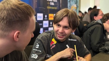 CS2 дыбыссыз қайта жүктеу: Donk, sh1ro, tN1R және zont1x пікірлері