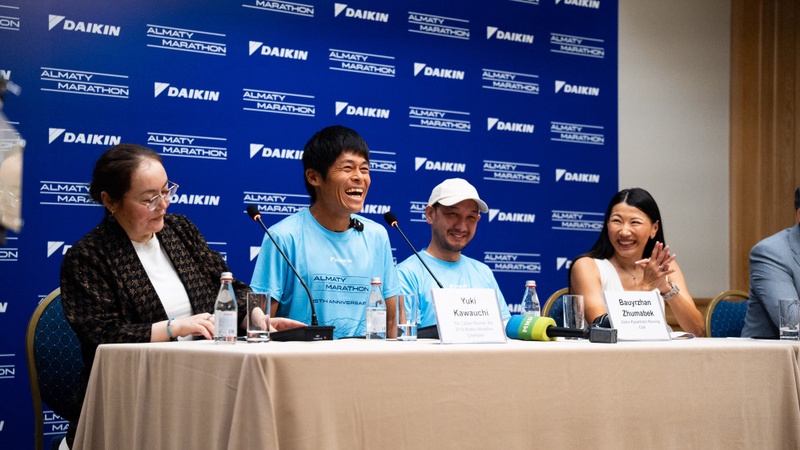 Всемирно известный бегун Юки Каваучи выступит на Almaty Marathon