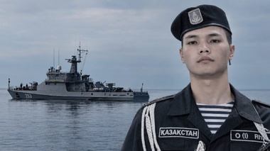 «Сен жүзе білмейсің ғой»: Каспийде қаза болған сарбаз туралы естелік тарады