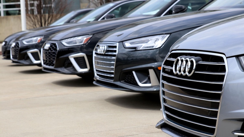 Volkswagen и Audi отзывают почти миллион автомобилей из-за риска отказа руля