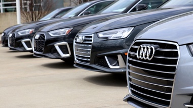 Volkswagen и Audi отзывают почти миллион автомобилей из-за риска отказа руля