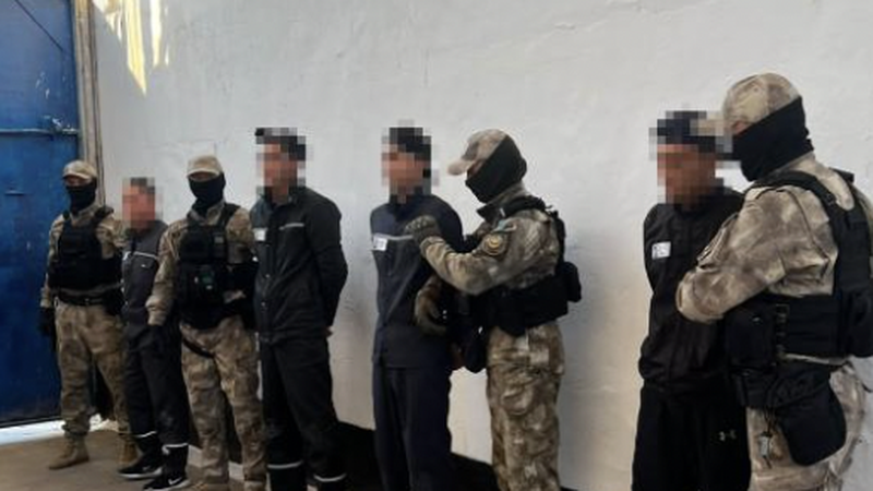 25 қару, гранаталар, жүздеген оқ-дәрі: ҰҚК 29 күдіктіні ұстады