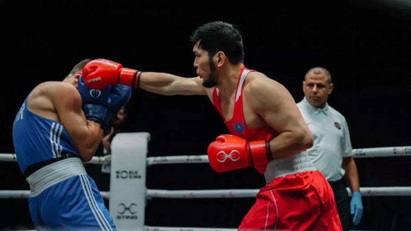 Нұрбек Оралбай бірінші айқасында бес дүркін чемпионмен жұдырықтасты