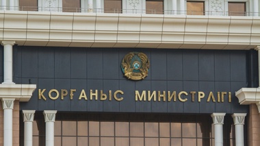 Тоқаев Қорғаныс министрлігіндегі істердің жай-күйін тексеру жөніндегі комиссия құруды тапсырды