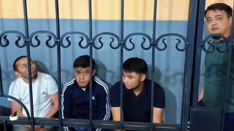 TikTok-тағы тікелей эфирде балағат сөздер айтқан блогерлер қамалды