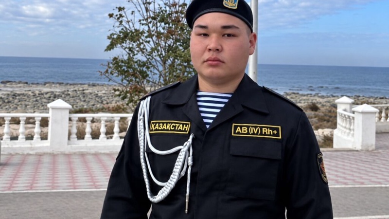 «Әке, мен тірі қалды деп той жасамаңыздар»: Каспийде аман қалған матростың сөзі