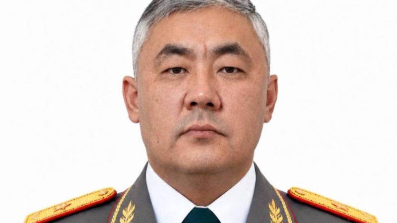 Что известно о новом министре обороны Айдосе Мырзахметове