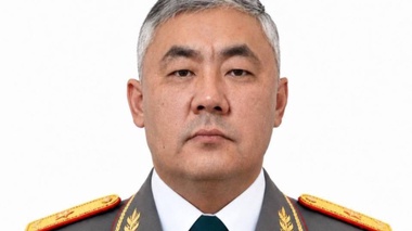 Что известно о новом министре обороны Айдосе Мырзахметове