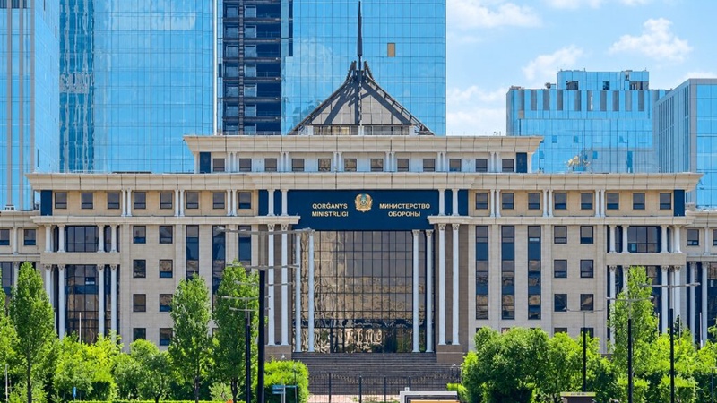 В армии нужна беспощадная реформа – политолог