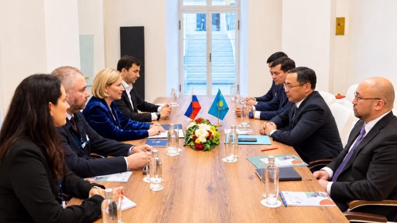 Ресейдің мәдениет министрі Қазақстанның «Достық» орденімен марапатталды