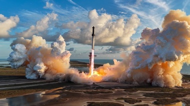 Масктың компаниясы алғашқы орбиталық ұшудан кейін Starship-ті Жерге мерзімінен бұрын қайтарды