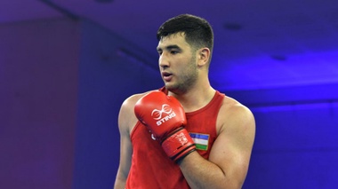 Чемпион мира из Узбекистана с нокаутом вышел в финал Азиады и попал на Оралбая