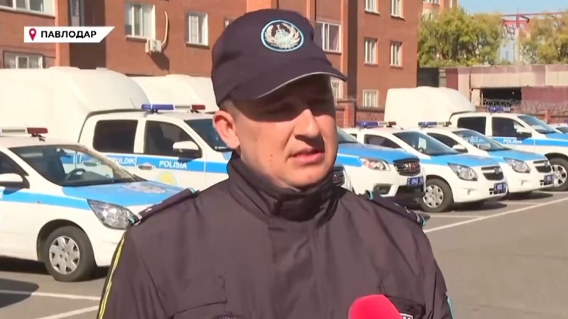 Полицейский из Павлодара свободно владеет четырьмя языками