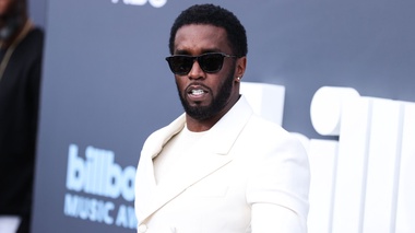 P. Diddy отправили в одиночную камеру после постов о роскошной жизни в тюрьме - СМИ
